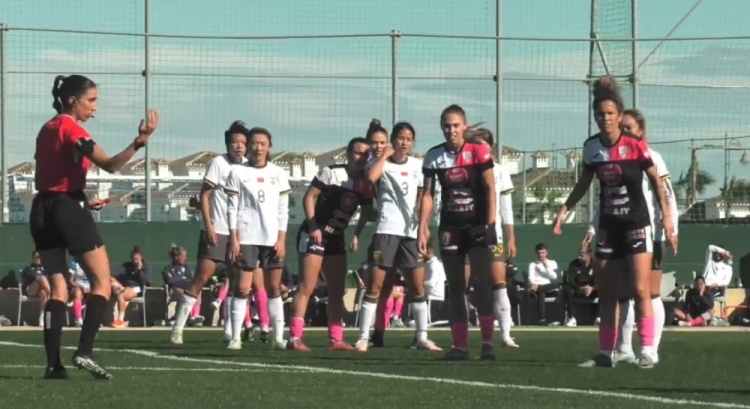  唐佳麗梅開二度、邵子欽破門，中國女足3-2擊敗Alhama俱樂部女足