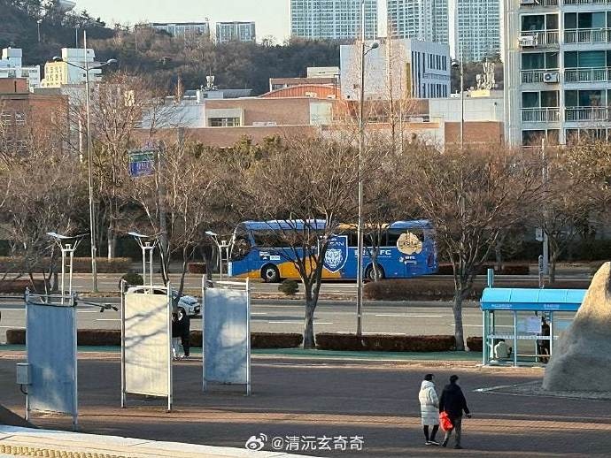  泰山隊退賽！博主：蔚山的大巴已經(jīng)抵達球場，隨后又開了回去