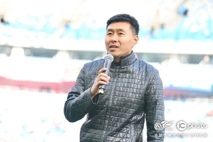  感謝姜寧和劉震理為中國(guó)足球、青島足球、青島海牛做出的貢獻(xiàn)