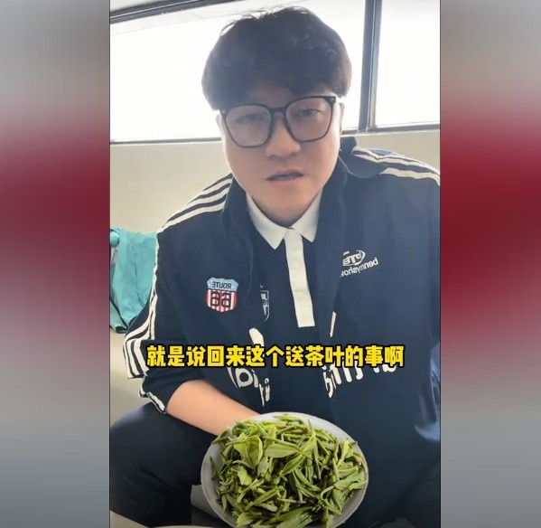  趙鵬：不太清楚賈秀全要球員買茶葉的段子，但這在現(xiàn)實中也正常