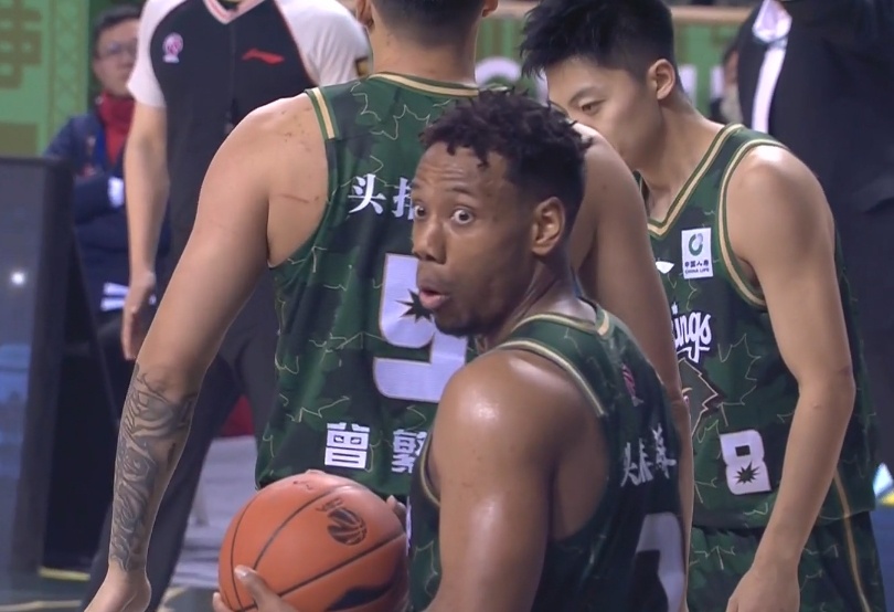  外線很準(zhǔn)！祝銘震6記三分拿下22分6籃板